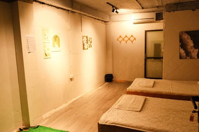 Quadruple Room with Private Bathroom