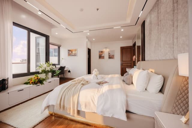 Elite Penthouse, Balcony, City View