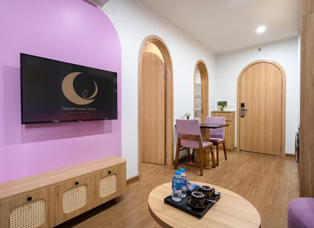 One Bedroom Apartment
