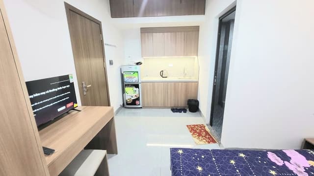 Basic Suite, Refrigerator, City View