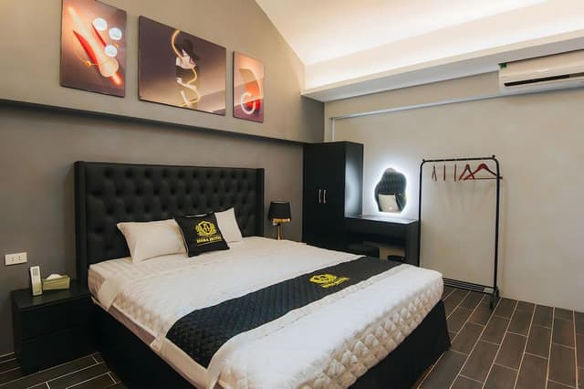 Superior Double Room, 1 King Bed, City View
