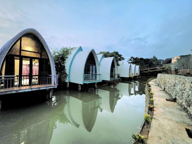Design Bungalow, Lakeside