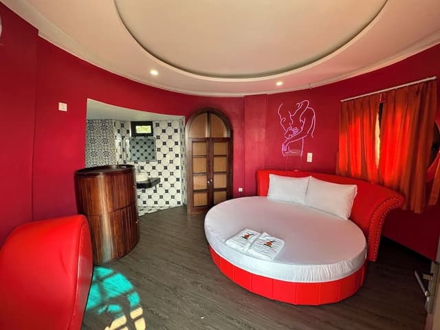 Honeymoon Double Room, Lakeside