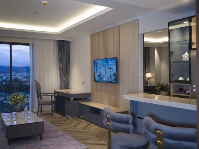 Executive Suite