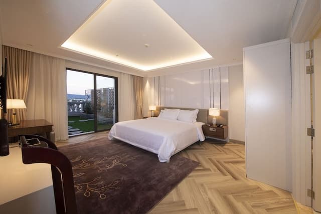 Grand Suite, Garden View