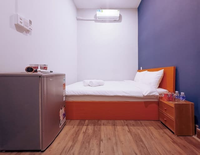 Economy King Room