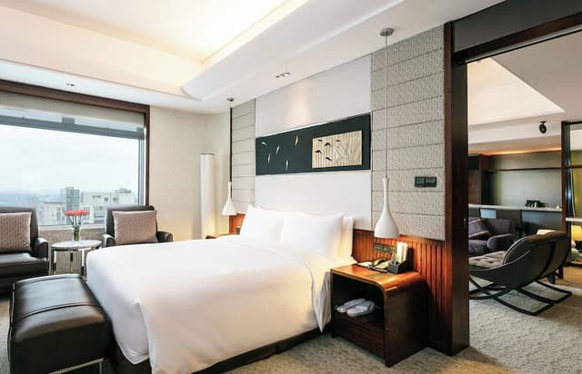 Suite, 1 Bedroom, Lake View