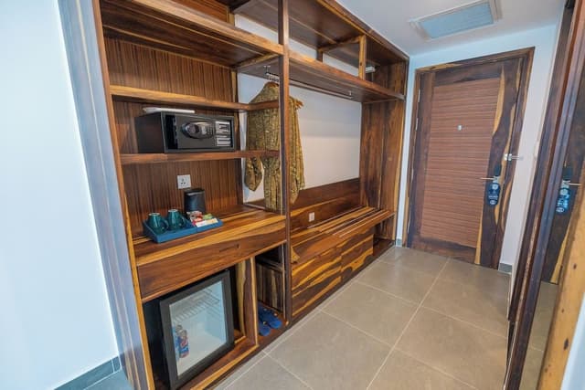 Senior Deluxe Double Room