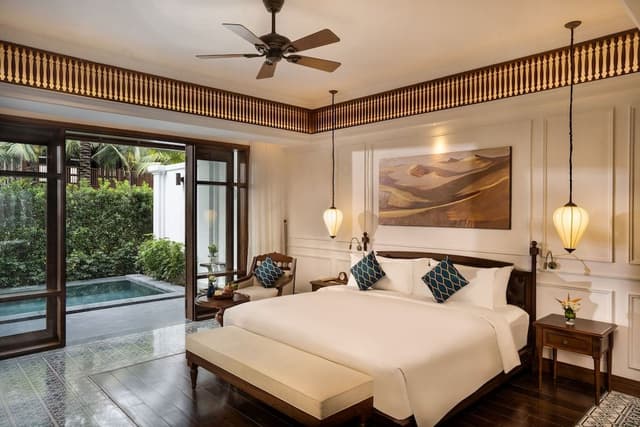 Private Pool Suite