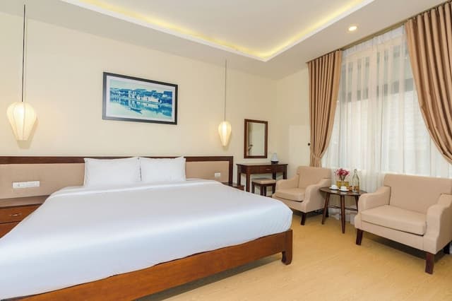 Luxury Double Room, 1 Queen Bed, Balcony, City View