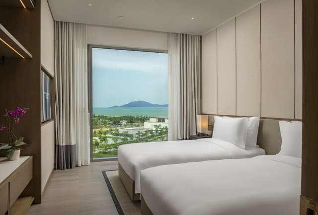 One Bedroom Twin