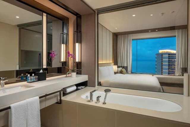 One Bedroom King