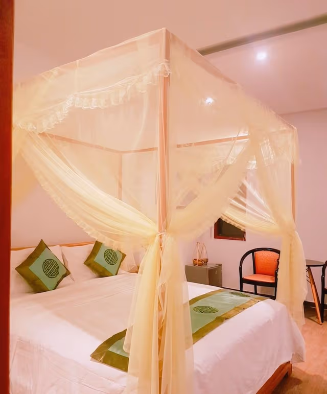 Design Single Room, 1 Double Bed, City View