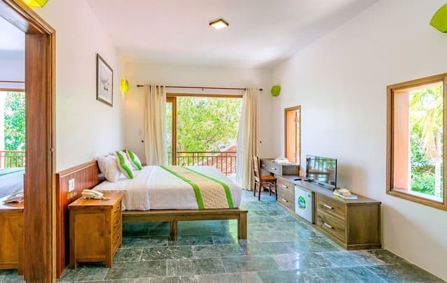 Superior Family Room