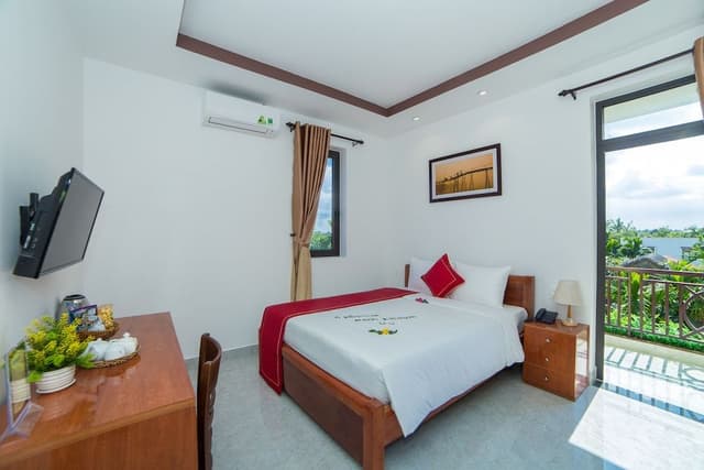 Deluxe Double Room, Pool View