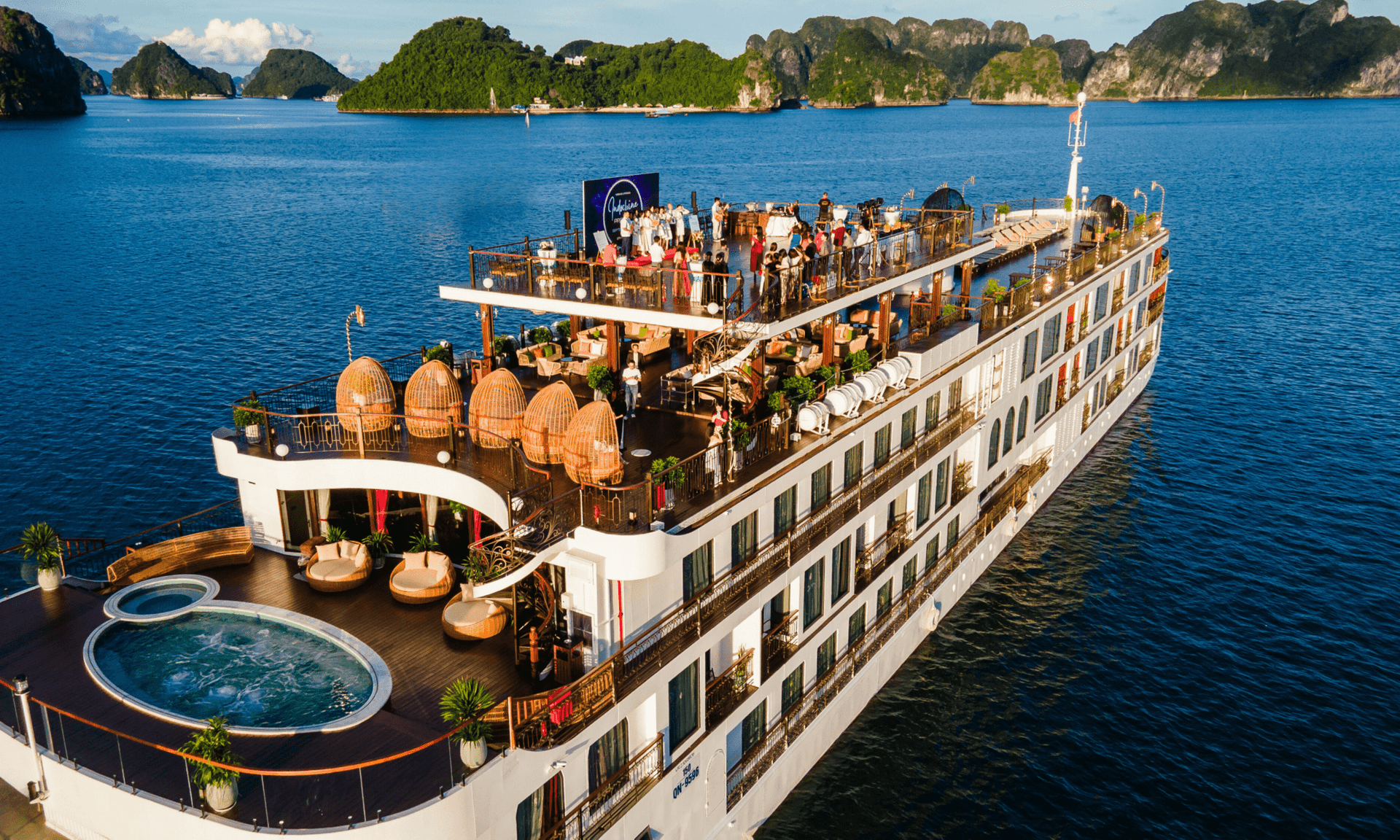 Indochine Premium Halong Bay Indochine Premium Halong Bay