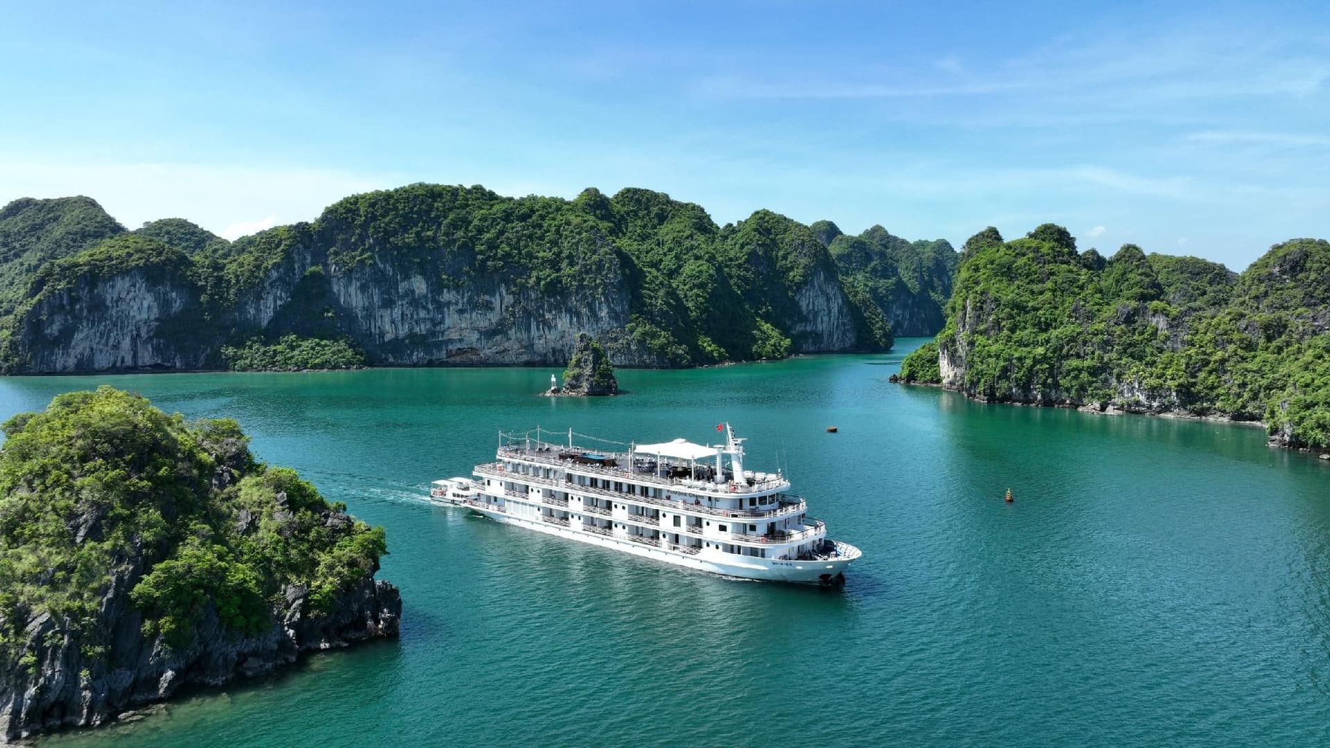 Paradise Grand Cruise - Lan Ha Bay Paradise Grand Cruise - Lan Ha Bay