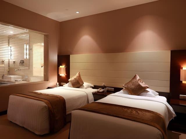Deluxe Twin Bed