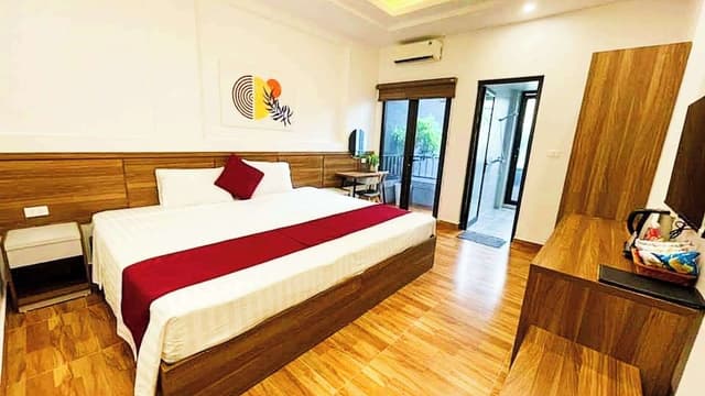 Family Room, 2 Bedrooms, Balcony, City View