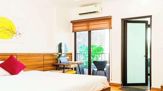 Deluxe Double or Twin Room, 1 King Bed, Balcony, Garden View