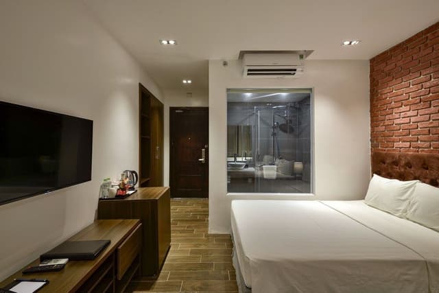 Superior Double Room, City View