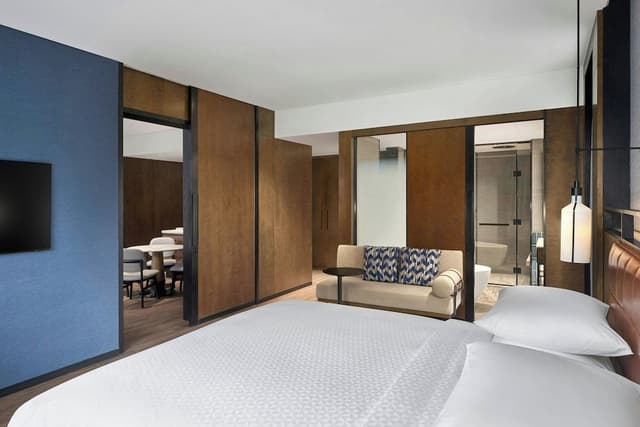 Executive Suite, 1 King Bed