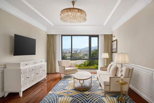 Executive Suite, 1 King Bed