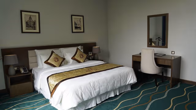 Deluxe Double or Twin Room