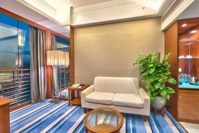 Apartment suite