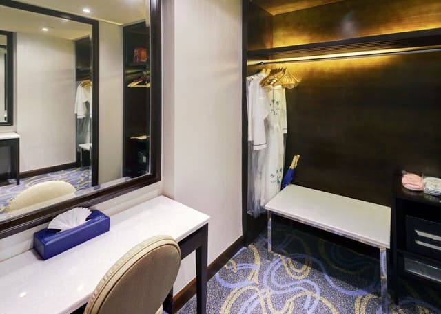 Business Suite