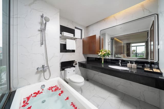 Family Triple Room, Balcony, City View