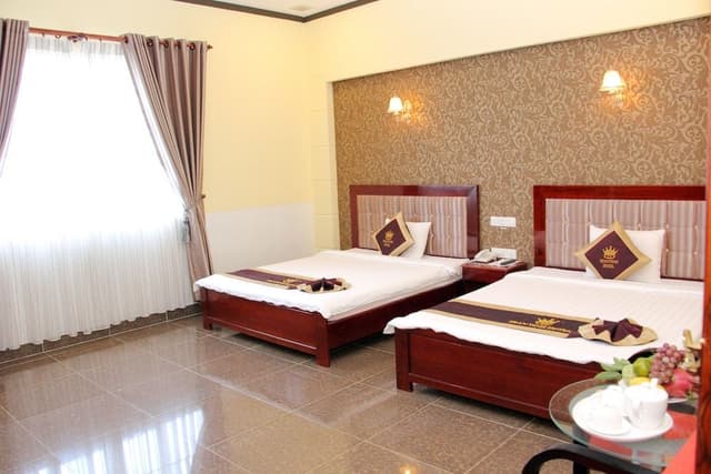 Deluxe Family Room