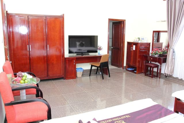 Deluxe Family Room