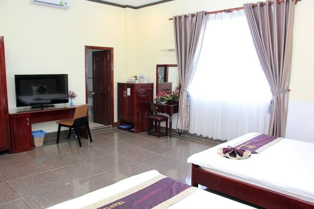 Deluxe Family Room