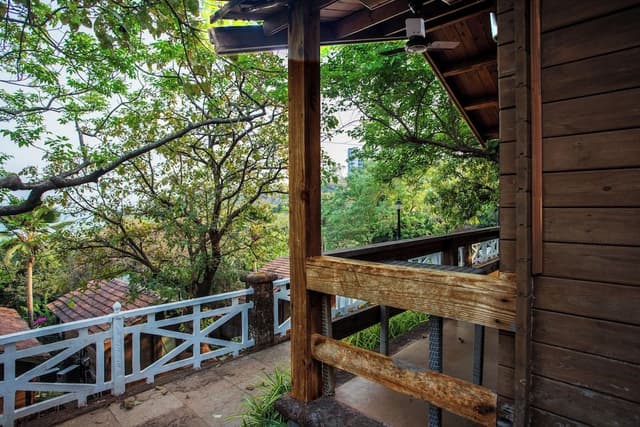 Garden View Chalet