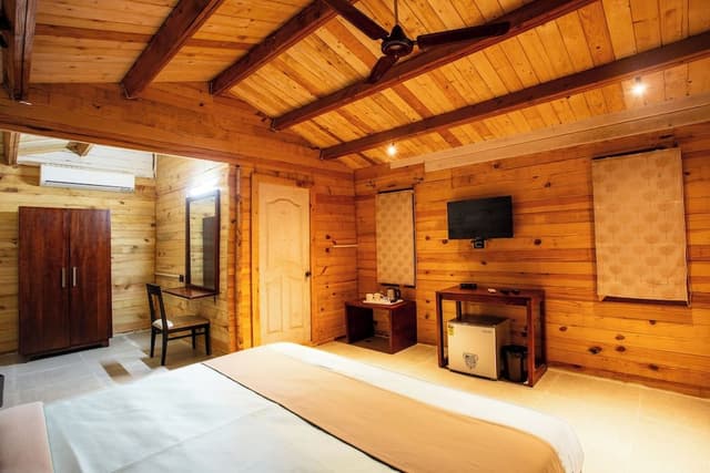 Garden View Chalet