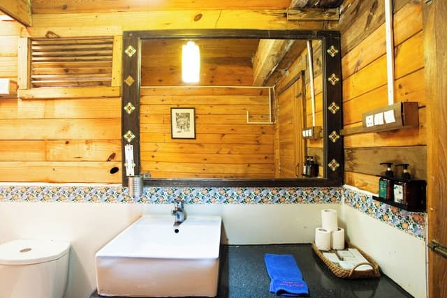 Garden View Chalet