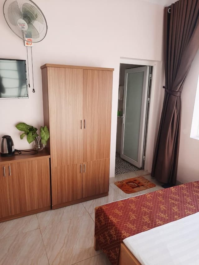 1 Double Bed and 1 Single bed