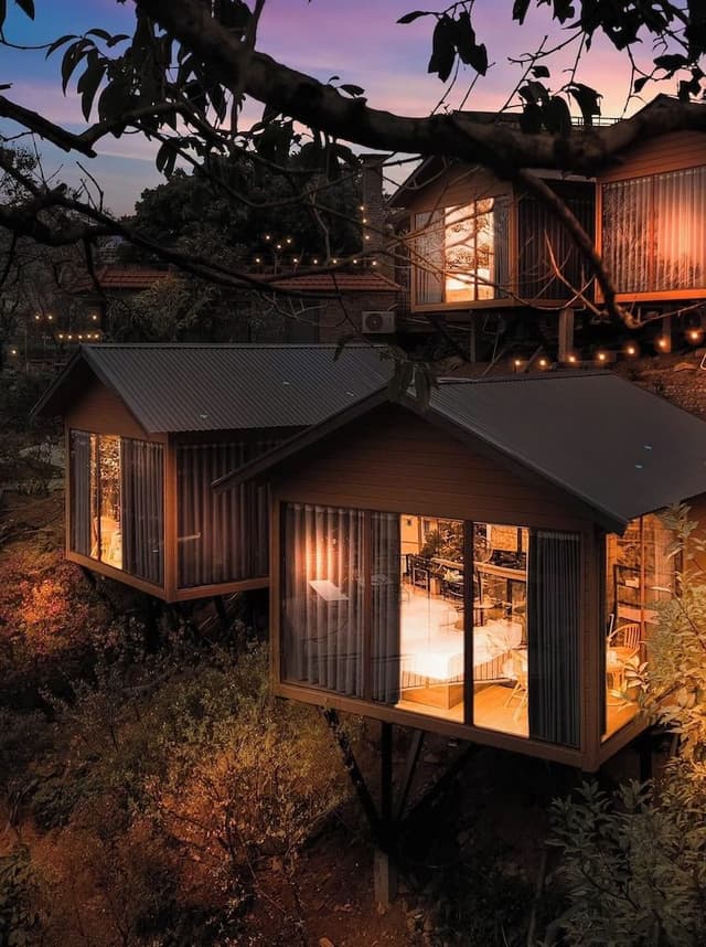 Junior Bungalow, 1 King Bed, Air conditioning, Mountain View