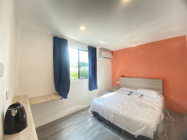 Queen Room