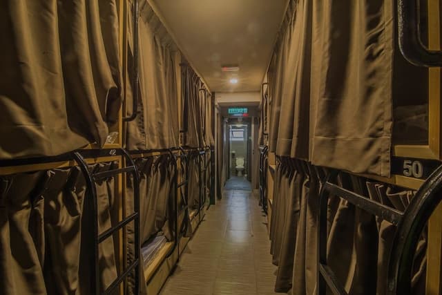 Shared Dormitory, Women only, No Windows