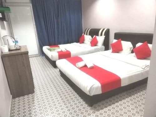 Deluxe Suite Family