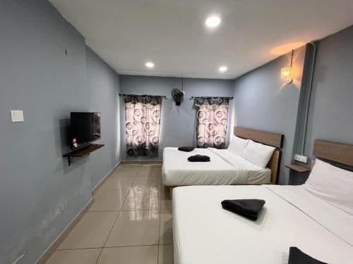 Deluxe Quadruple Room