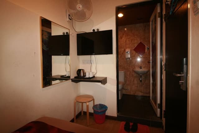 Standard Room (No Window)