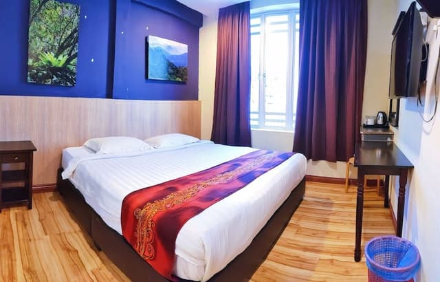 Deluxe King