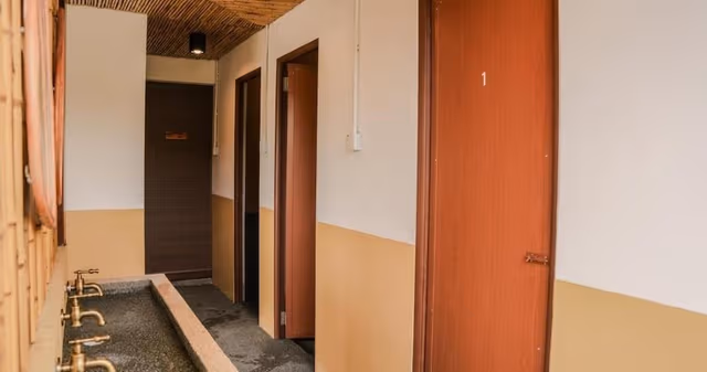 Nami Cottage - Shared Bathroom