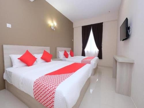 Deluxe Family Room