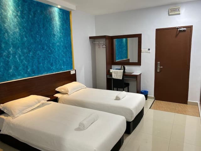 Deluxe Twin Room