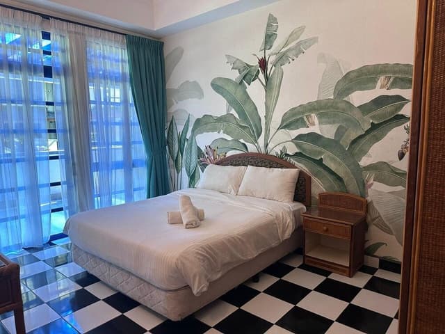 Deluxe 3-Bedroom apartment