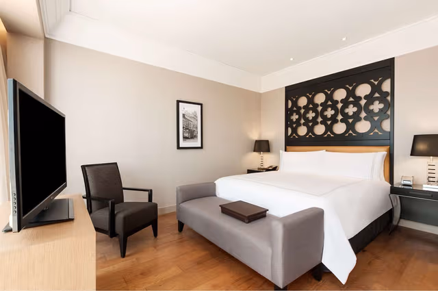 1 KING EXECUTIVE BALCONY